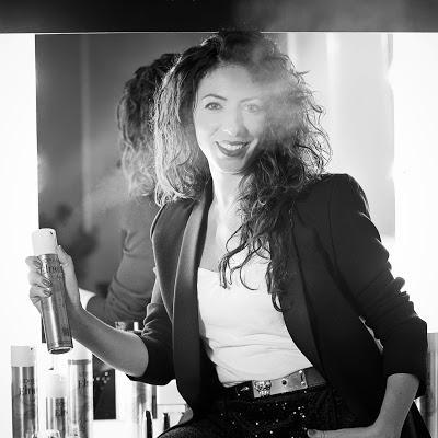 HEAT SPRAY DE ELNETT SATIN, EL LATIDO DE UN NUEVO ICONO HEAT SPRAY DE ELNETT SATIN, EL LATIDO DE UN NUEVO ICONO