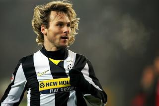 Cracks: Pavel Nedved