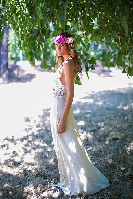 adamarina, corona de flores novias, jarlo london, novias bohemias, OUTFITS, pendientes libélula, Tocados BOHOCHIC, vestido novia hippie, WEDDING STYLE, white party, cristina blanco, guiadeestilo, guia de estilo blog, spanish fashion blogger