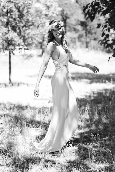 adamarina, corona de flores novias, jarlo london, novias bohemias, OUTFITS, pendientes libélula, Tocados BOHOCHIC, vestido novia hippie, WEDDING STYLE, white party, cristina blanco, guiadeestilo, guia de estilo blog, spanish fashion blogger