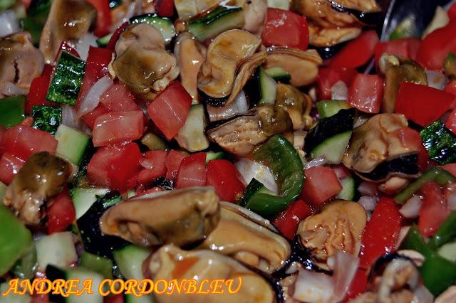 PIPIRRANA CON MEJILLONES