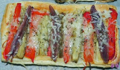 COCA DE HOJALDRE DE ESCALIVADA