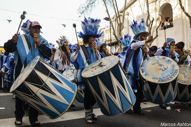 La Comunidad Peruana  /  The Peruvian Community