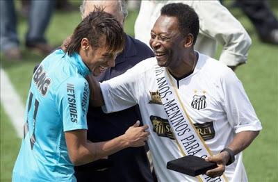 Pelé excluye a Neymar de los tres mejores jugadores de la historia del Santos