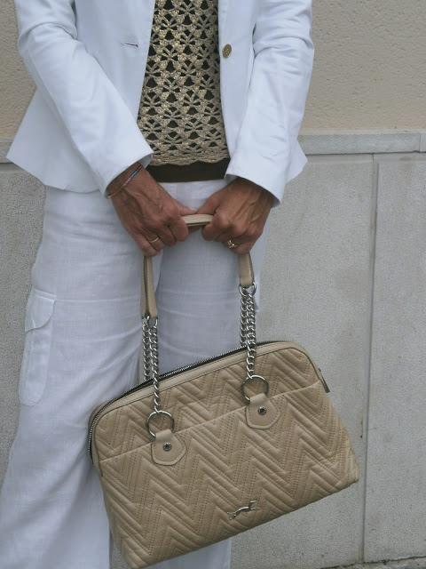MIS LOOKS - VESTIDA DE BLANCO