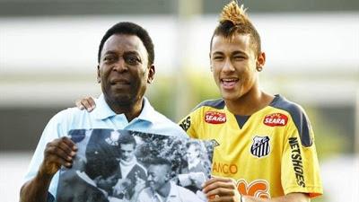 Pelé baja a Neymar del podio del Santos