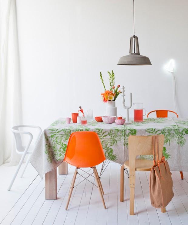 ALEGRE COMEDOR EN TONOS NARANJAS