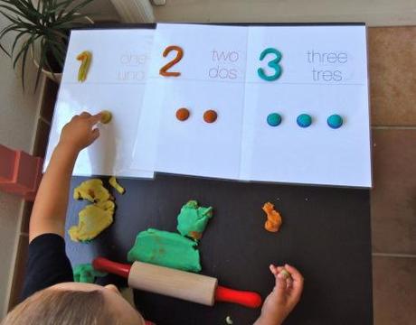 Montessori en Casa: Números con plastilina - Numbers with playdough
