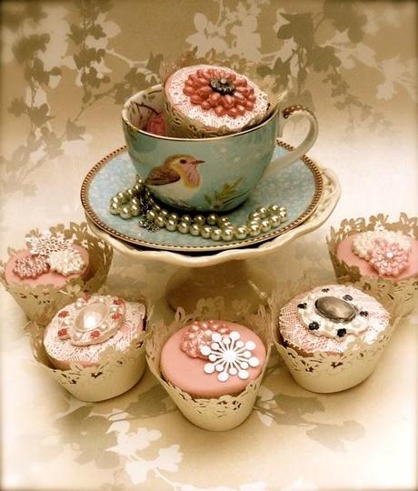 Cupcakes vintage Con tazas y joyas