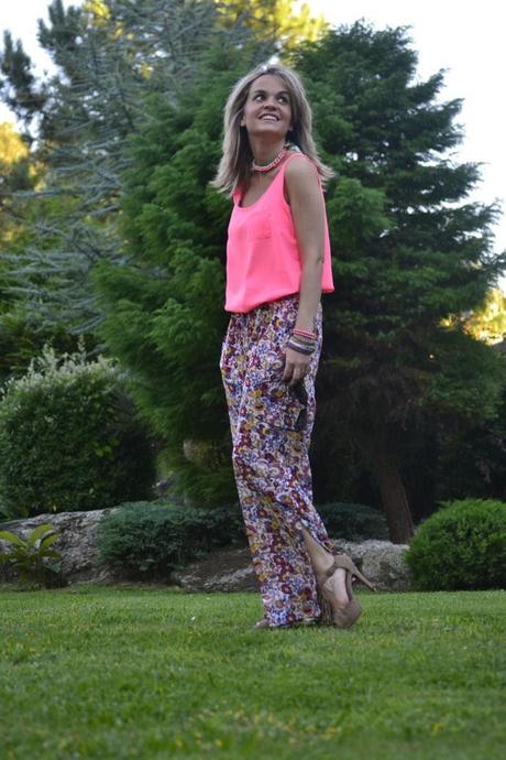Outfit Low Cost: Neon Flowes