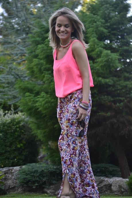 Outfit Low Cost: Neon Flowes