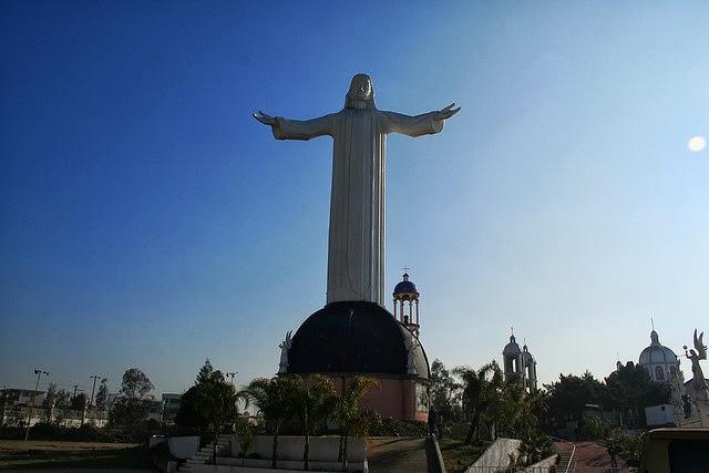 Las 17 estatuas de Cristo más altas del mundo