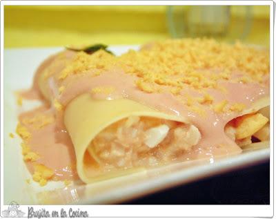 Canelones de ensalada de pollo y piña