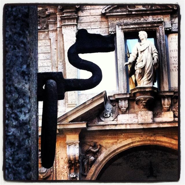 Biscione allí donde no te imagines que esté - Piazza Mercanti