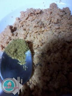 Briwat de Almendra-saquitos y triángulos de  Brick rellenos de Almendra.