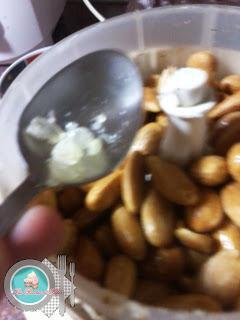 Briwat de Almendra-saquitos y triángulos de  Brick rellenos de Almendra.