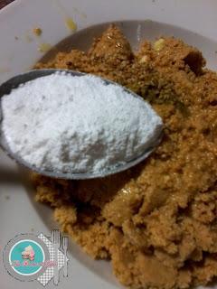 Briwat de Almendra-saquitos y triángulos de  Brick rellenos de Almendra.