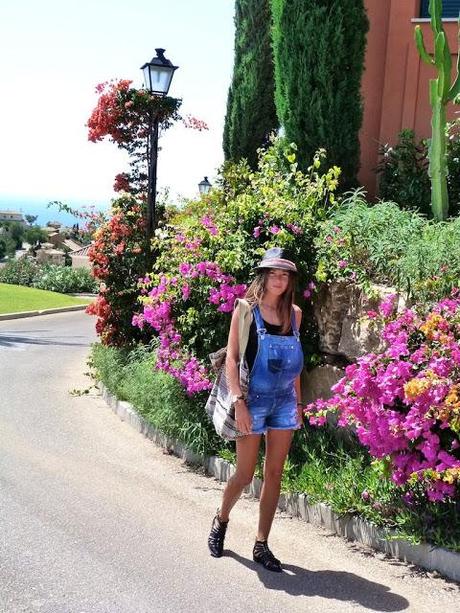 Ethnic print complements Ethnic print complements