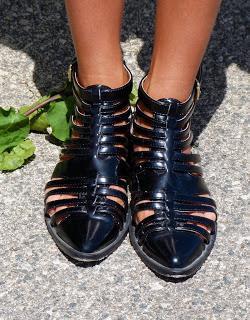 Ethnic print complements Ethnic print complements