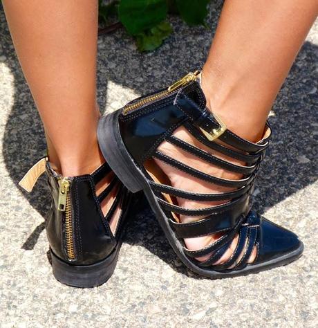 Ethnic print complements Ethnic print complements