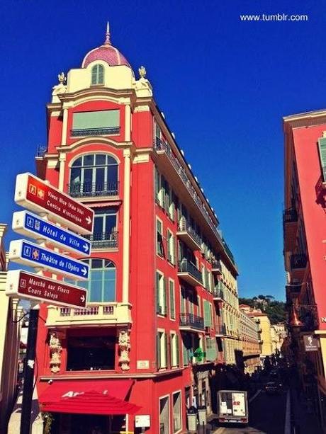 Riviera francesa edificios a color