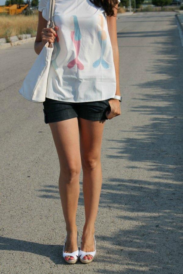 Mermaid in my shirt!!