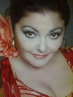 ENTREVISTA: CHARO REINA (CANTANTE)