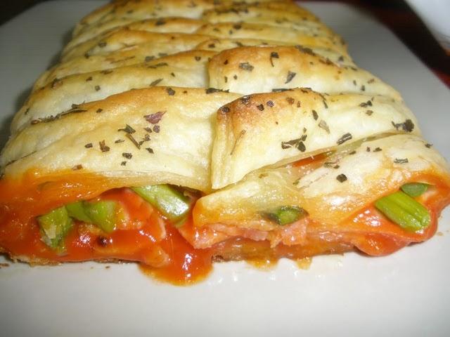 Trenza de Hojaldre Relleno de Esparragos y Bacon
