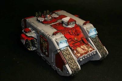 Vista izquierda del Land Raider Prometheus