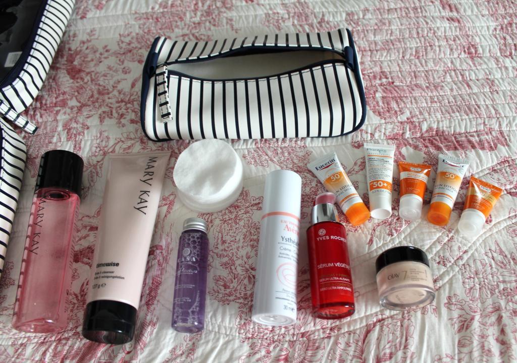 Toiletry bag for travelling...