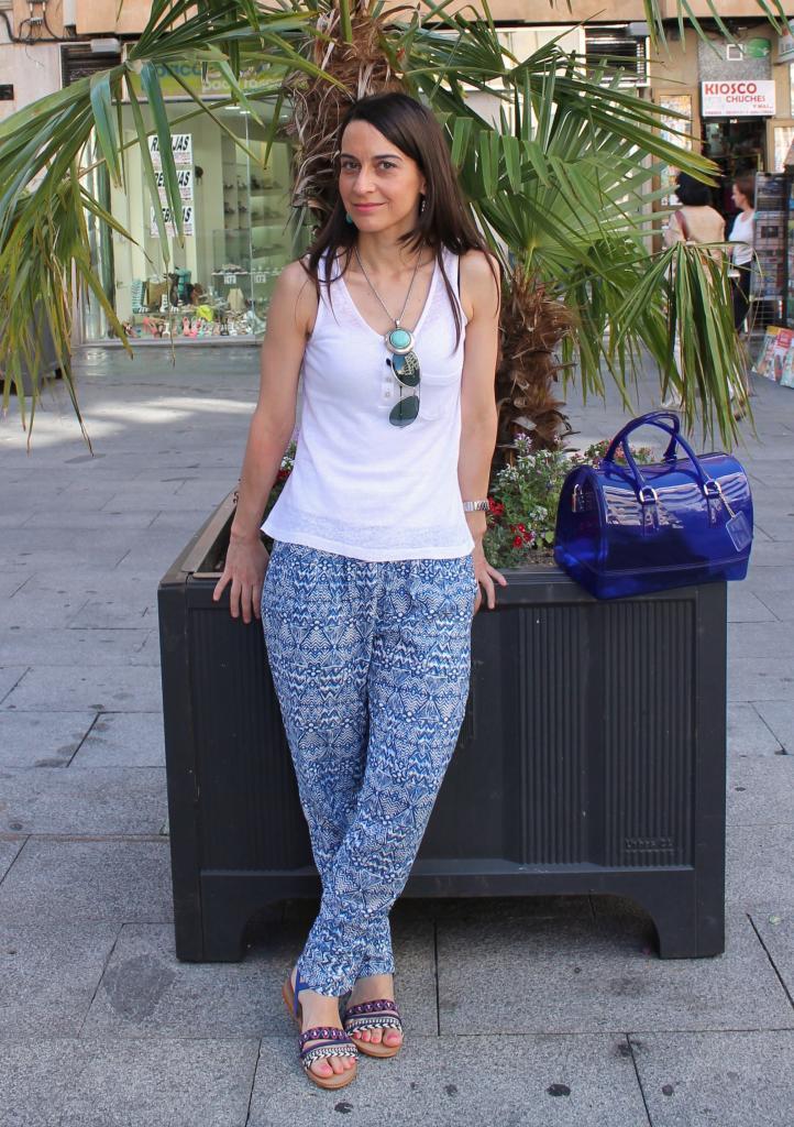 Who let the girls out ?...