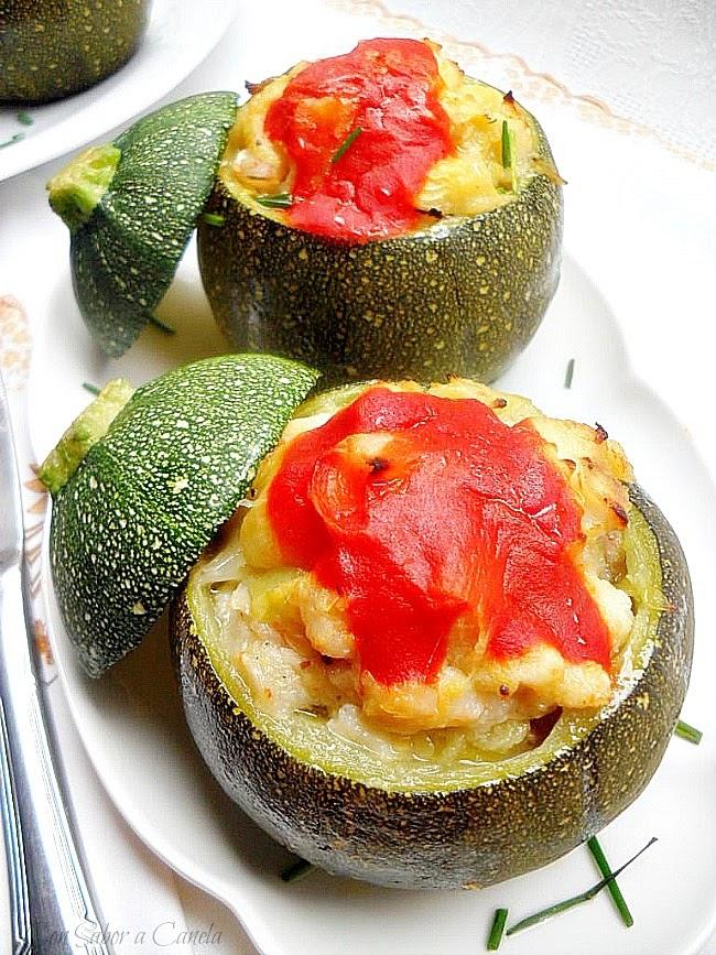 Calabacines redondos rellenos de rape y gambas
