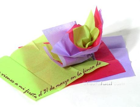 flores de papel como invitación