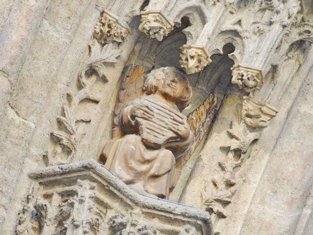 La Puerta del Nacimiento (5): las Arquivoltas.