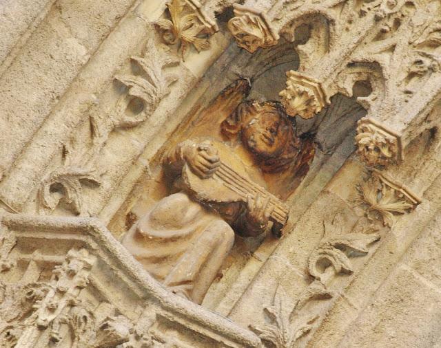 La Puerta del Nacimiento (5): las Arquivoltas.