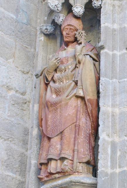 La Puerta del Nacimiento (3): las jambas de la izquierda.