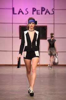 BAFWEEK SINTONIZAR EL VERANO Casi invitándonos a subir el...