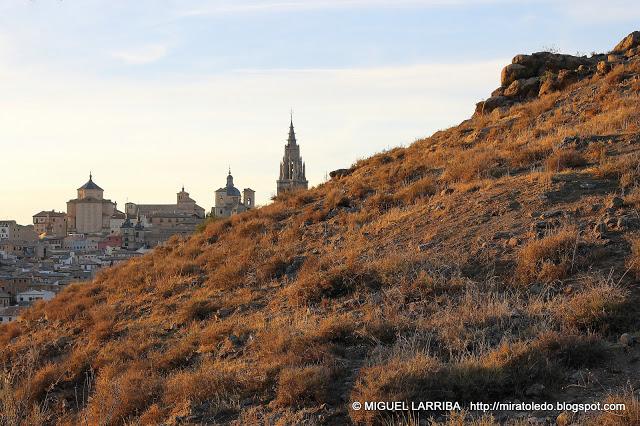 Como una piedra preciosa Como una piedra preciosa