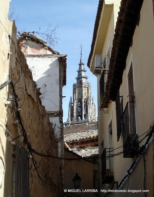 Como una piedra preciosa Como una piedra preciosa