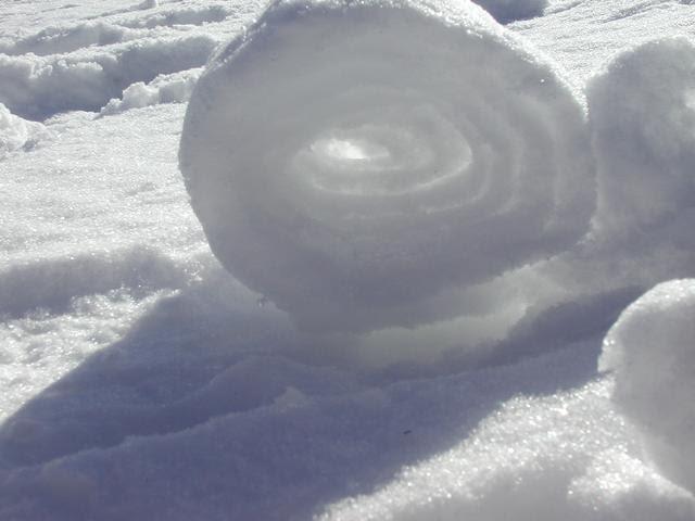 Cilindros de nieve, un raro fenómeno meteorológico