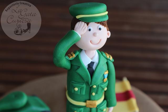 TARTA  FONDANT PARA UN MILITAR