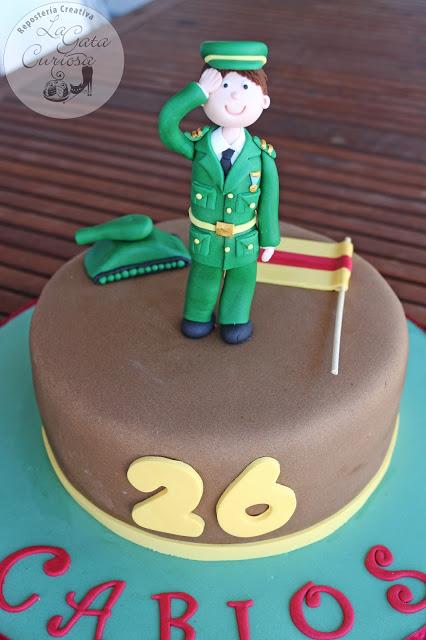 TARTA  FONDANT PARA UN MILITAR