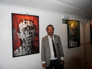 Jordi Mollá inaguro exposición de fotogramas pintadas con fines benéficos en Starlite Marbella