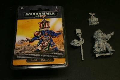 Bibliotecario listo para imprimar