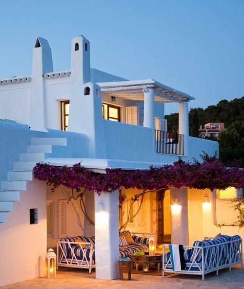 UNA ESPECTACULAR CASA EN IBIZA