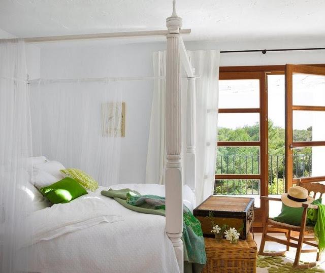 UNA ESPECTACULAR CASA EN IBIZA