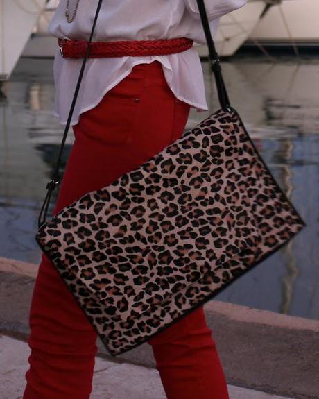 Red loves Leopard Red loves Leopard
