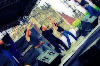 ENTREVISTA: JAVIER FIGUEROA (CANTANTE)