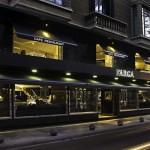 Elegancia negra en Farga