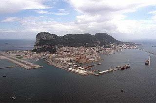 10: Gibraltar independiente.